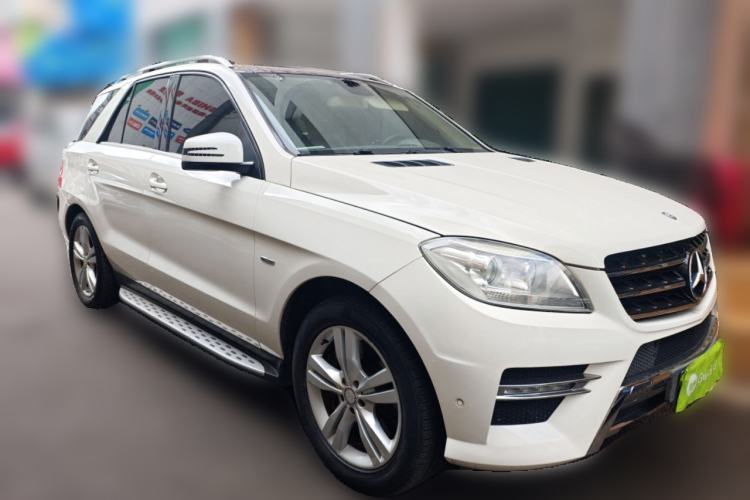 Used Mercedes-Benz M-Class 2012 ML 350 Sport Edition Front Right 45 Deg
