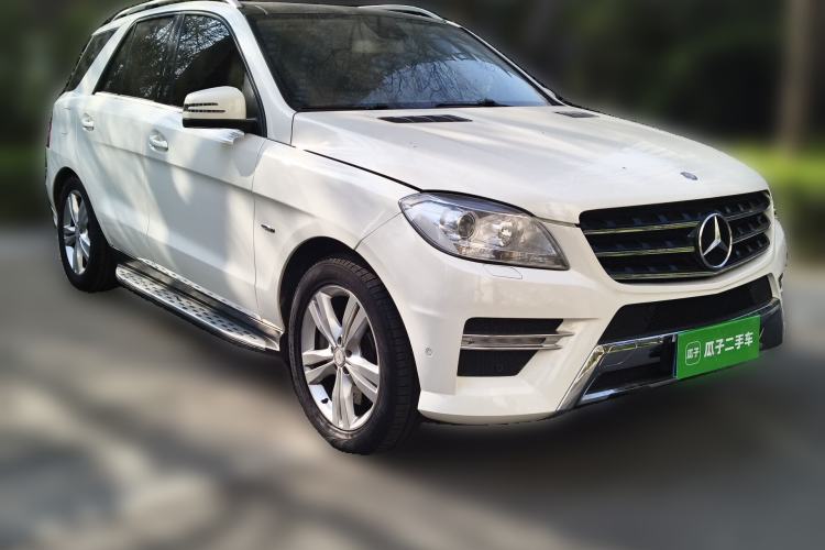 Used Mercedes-Benz M-Class 2012 ML 350 Sport Edition Front Right 45 Deg
