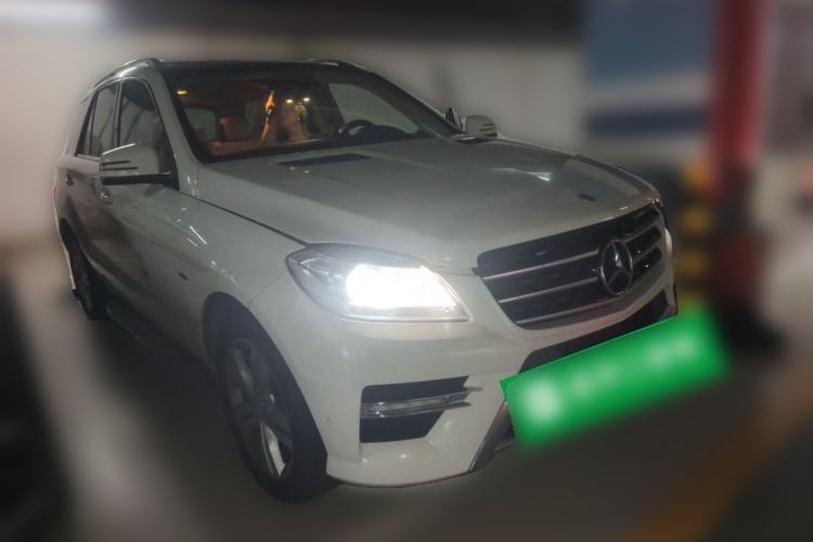 Used Mercedes-Benz M-Class 2012 ML 350 Sport Edition Front Right 45 Deg