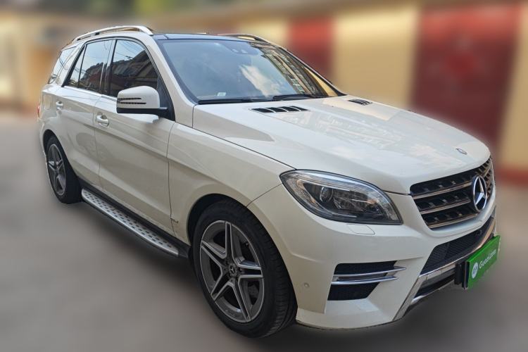 Used Mercedes-Benz M-Class 2012 ML 350 Luxury Edition Front Right 45 Deg