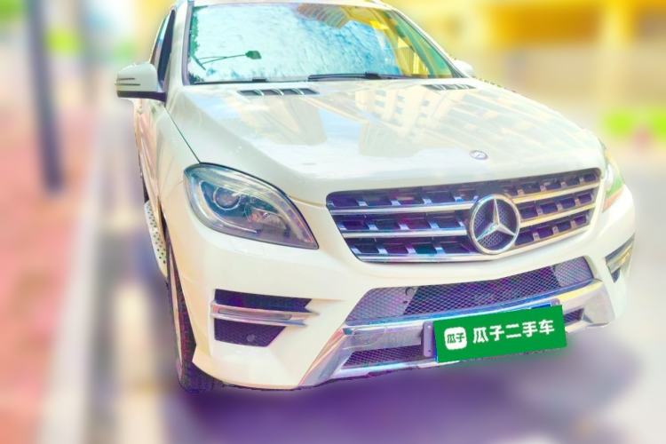 Used Mercedes-Benz M-Class 2012 ML 300 Front Right 45 Deg