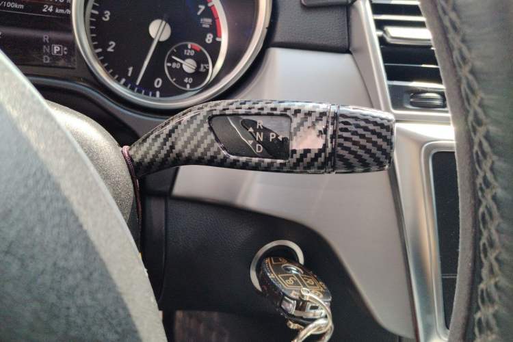 Used Mercedes-Benz M-Class 2012 ML 300 Gear Lever