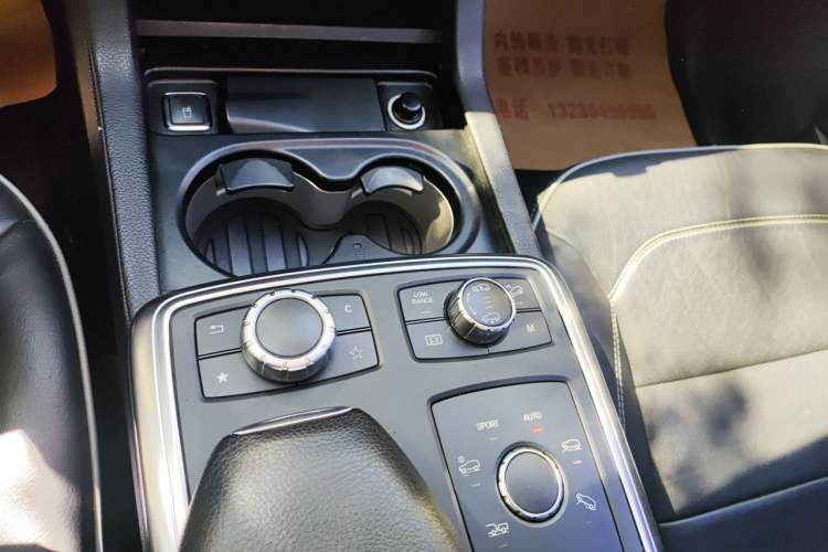 Used Mercedes-Benz M-Class 2012 ML 350 Luxury Edition Gear Lever