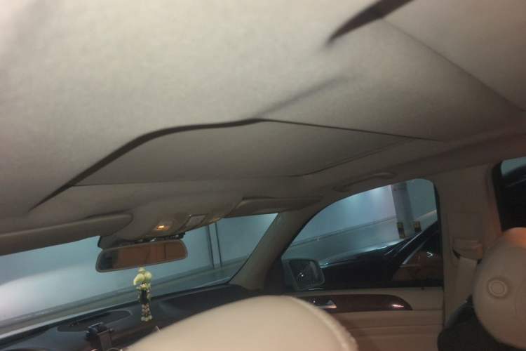 Used Mercedes-Benz M-Class 2012 ML 350 Sport Edition Headliner