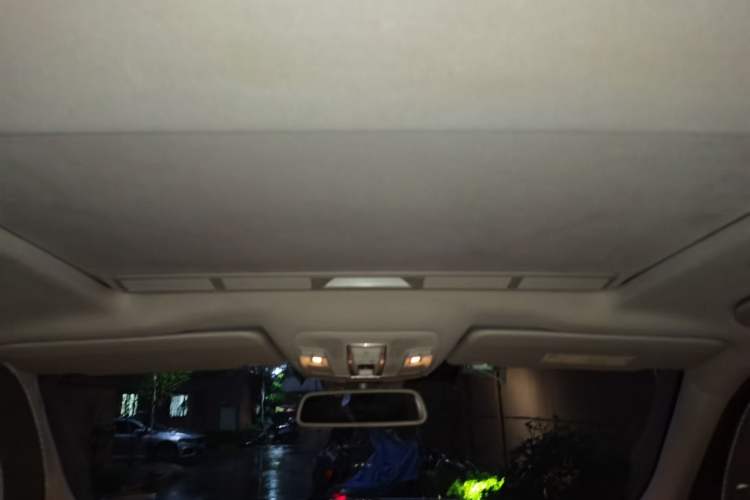 Used Mercedes-Benz M-Class 2012 ML 300 Headliner