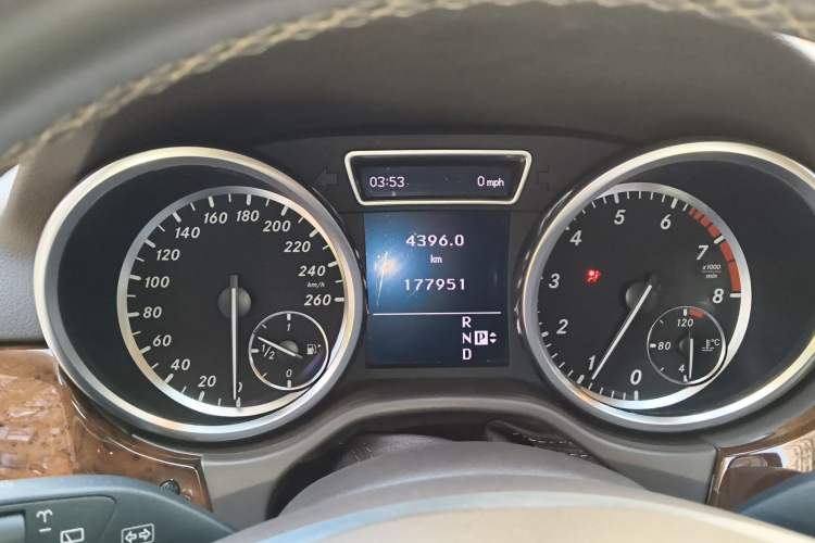 Used Mercedes-Benz M-Class 2012 ML 350 Sport Edition Instrument Cluster