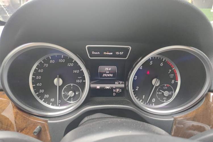 Used Mercedes-Benz M-Class 2012 ML 350 Luxury Edition Instrument Cluster
