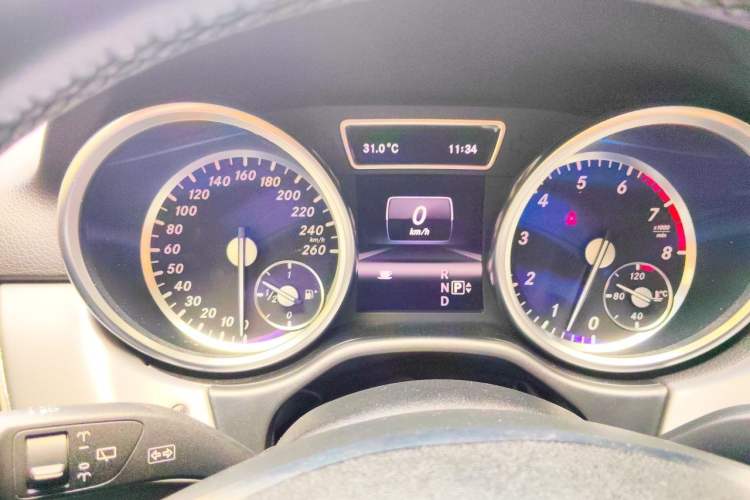Used Mercedes-Benz M-Class 2012 ML 300 Instrument Cluster