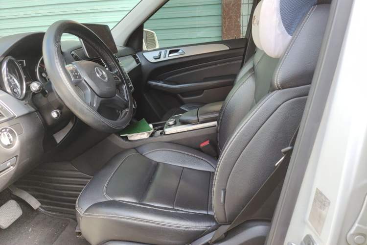 Used Mercedes-Benz M-Class 2012 ML 300 Left Front Seat