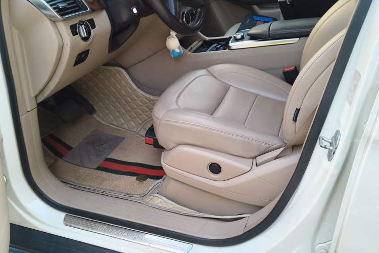 Used Mercedes-Benz M-Class 2012 ML 350 Sport Edition Left Front Seat