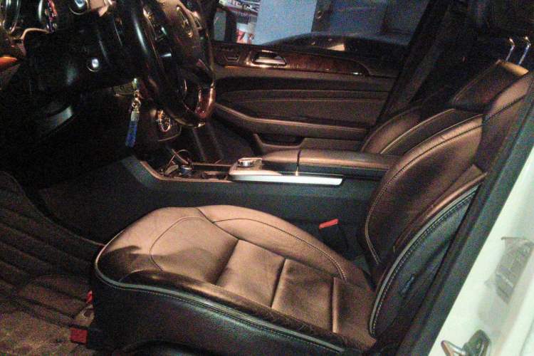 Used Mercedes-Benz M-Class 2012 ML 350 Luxury Edition Left Front Seat