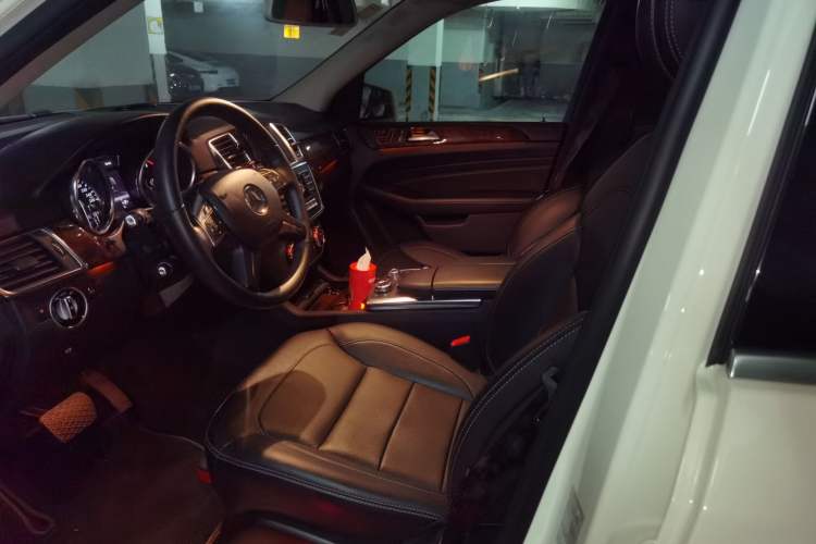 Used Mercedes-Benz M-Class 2012 ML 350 Luxury Edition Left Front Seat