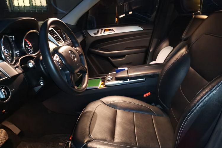 Used Mercedes-Benz M-Class 2012 ML 300 Left Front Seat