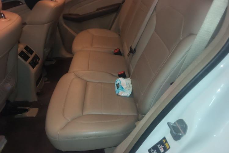 Used Mercedes-Benz M-Class 2012 ML 350 Sport Edition Left Rear Seat