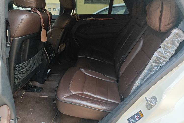 Used Mercedes-Benz M-Class 2012 ML 350 Luxury Edition Left Rear Seat