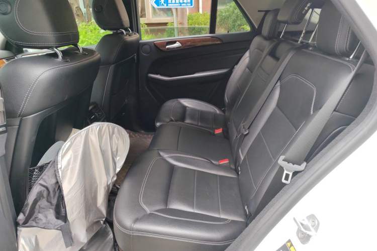 Used Mercedes-Benz M-Class 2012 ML 350 Sport Edition Left Rear Seat
