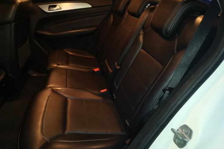 Used Mercedes-Benz M-Class 2012 ML 300 Left Rear Seat