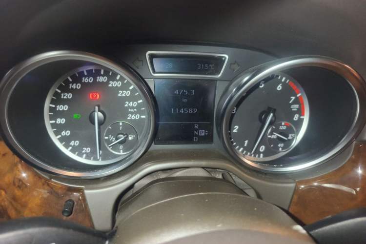 Used Mercedes-Benz M-Class 2012 ML 350 Sport Edition Odometer Close Up