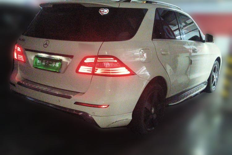 Used Mercedes-Benz M-Class 2012 ML 350 Luxury Edition Rear Right 45 Deg