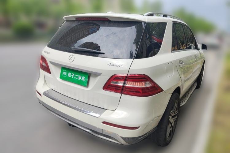 Used Mercedes-Benz M-Class 2012 ML 350 Luxury Edition Rear Right 45 Deg