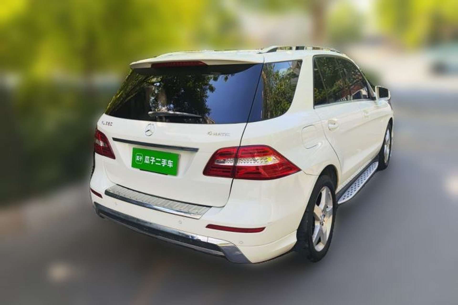 Used Mercedes-Benz M-Class 2012 ML 350 Luxury Edition Rear Right 45 Deg