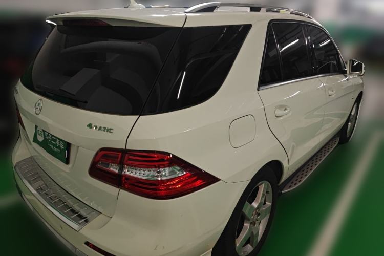 Used Mercedes-Benz M-Class 2012 ML 350 Luxury Edition Rear Right 45 Deg