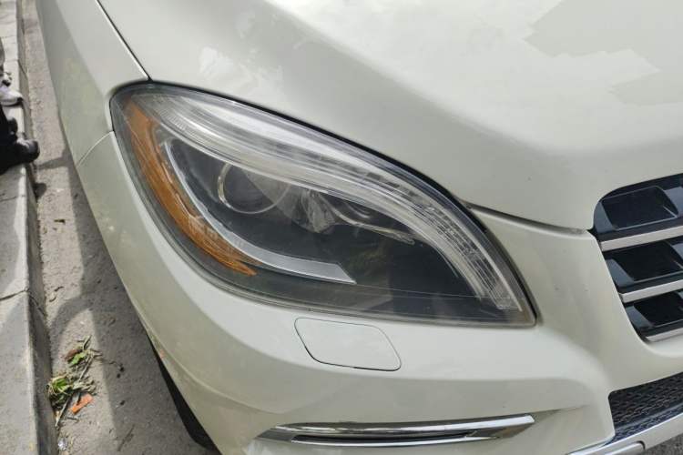 Used Mercedes-Benz M-Class 2012 ML 350 Luxury Edition Right Front Headlight