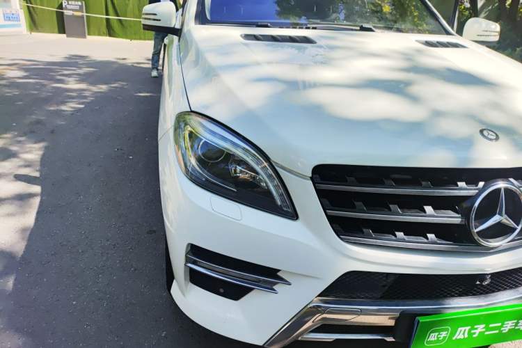 Used Mercedes-Benz M-Class 2012 ML 350 Luxury Edition Right Front Headlight