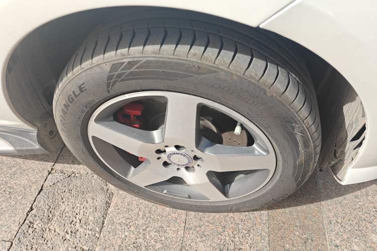 Used Mercedes-Benz M-Class 2012 ML 350 Luxury Edition Right Front Wheel Hub
