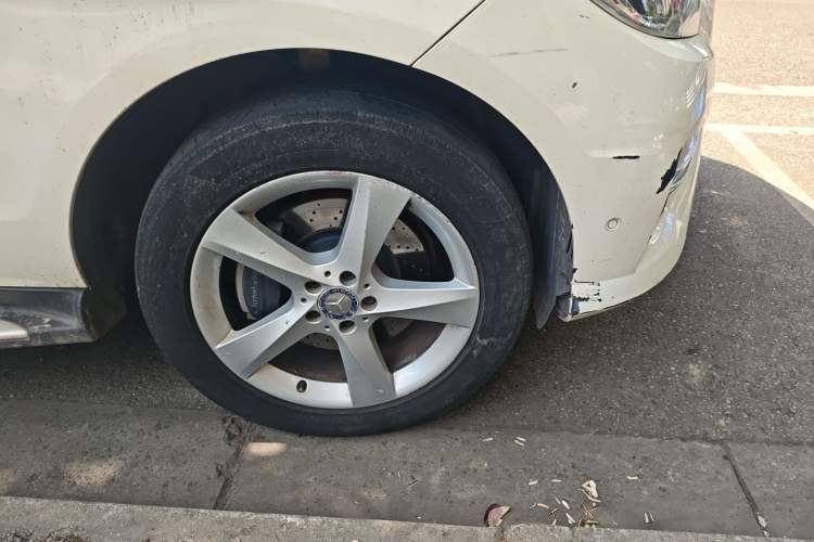Used Mercedes-Benz M-Class 2012 ML 300 Right Front Wheel Hub
