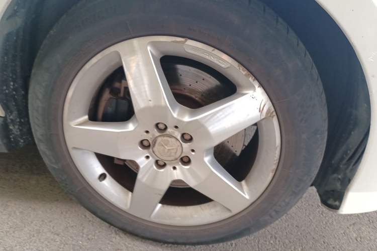 Used Mercedes-Benz M-Class 2012 ML 350 Luxury Edition Right Front Wheel Hub
