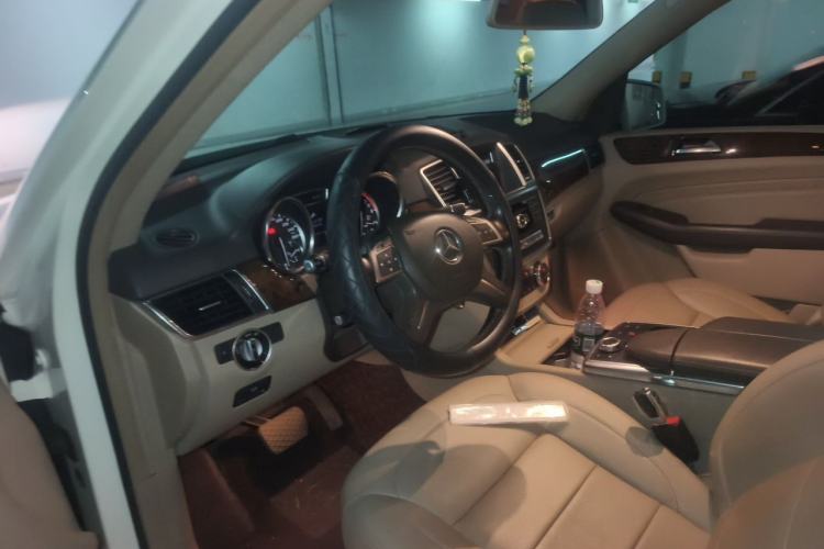 Used Mercedes-Benz M-Class 2012 ML 350 Sport Edition Steering Wheel
