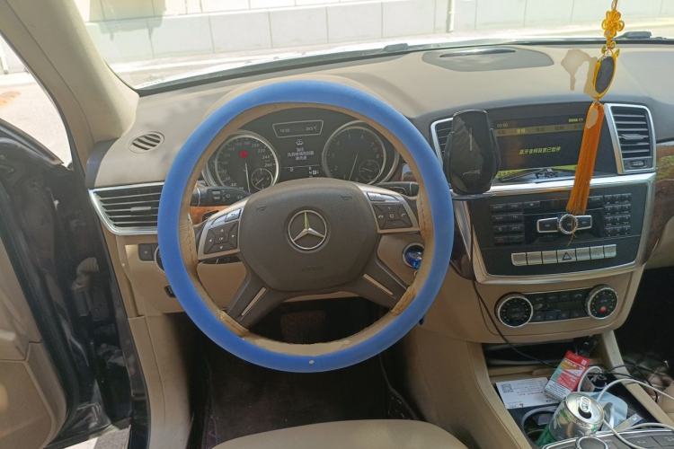 Used Mercedes-Benz M-Class 2012 ML 350 Sport Edition Steering Wheel