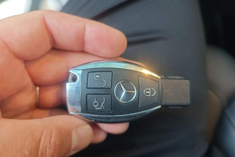 Used Mercedes-Benz M-Class 2012 ML 350 Sport Edition Vehicle Key