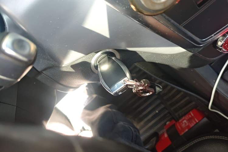 Used Mercedes-Benz M-Class 2012 ML 300 Vehicle Key
