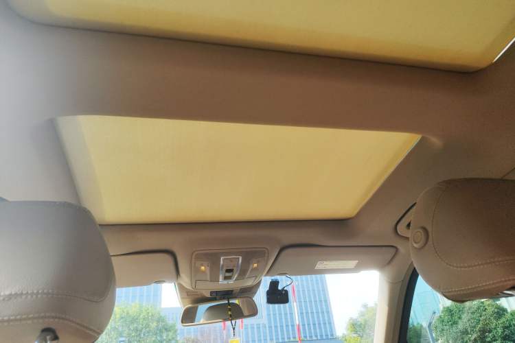 Used Mercedes-Benz M-Class 2012 ML 350 Luxury Edition Headliner