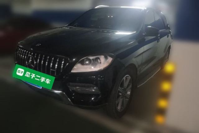 Mercedes-Benz M-Class 2013 Mercedes-Benz ML350, 3.0-liter diesel, automatic transmission, five-seater. usado