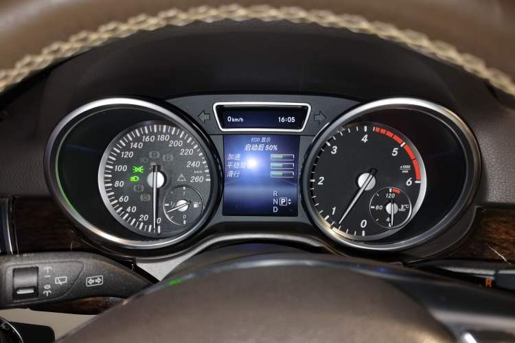 Used Mercedes-Benz M-Class  Instrument Cluster