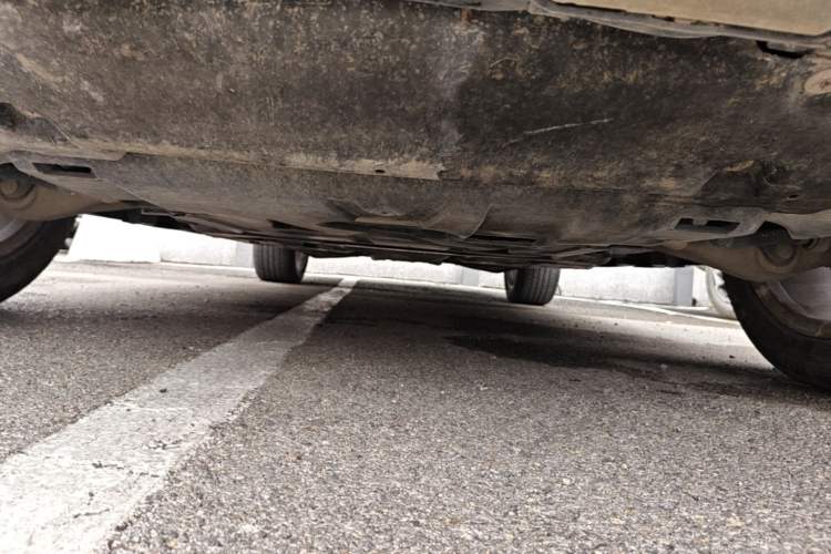 Used Mercedes-Benz M-Class 2014 ML 320 4MATIC Chassis Front
