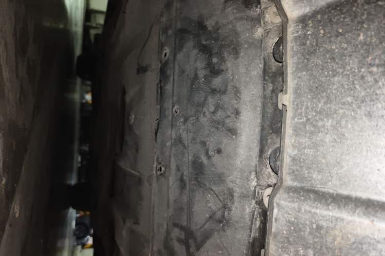 Used Mercedes-Benz M-Class 2014 ML 400 4MATIC Luxury Model Chassis Front