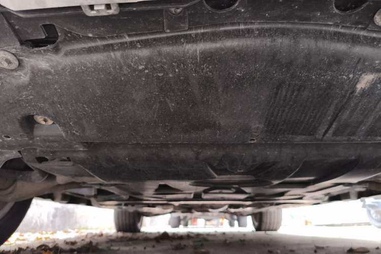 Used Mercedes-Benz M-Class 2014 ML 320 4MATIC Chassis Front
