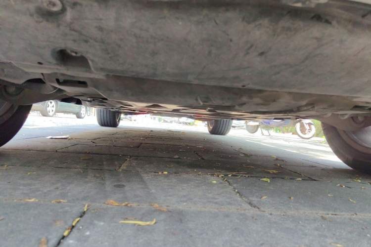 Used Mercedes-Benz M-Class 2014 ML 320 4MATIC Chassis Front