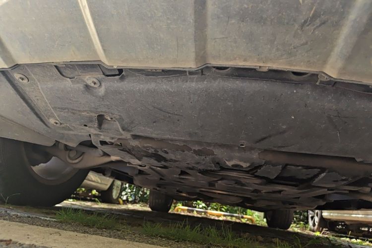 Used Mercedes-Benz M-Class 2014 ML 320 4MATIC Chassis Front