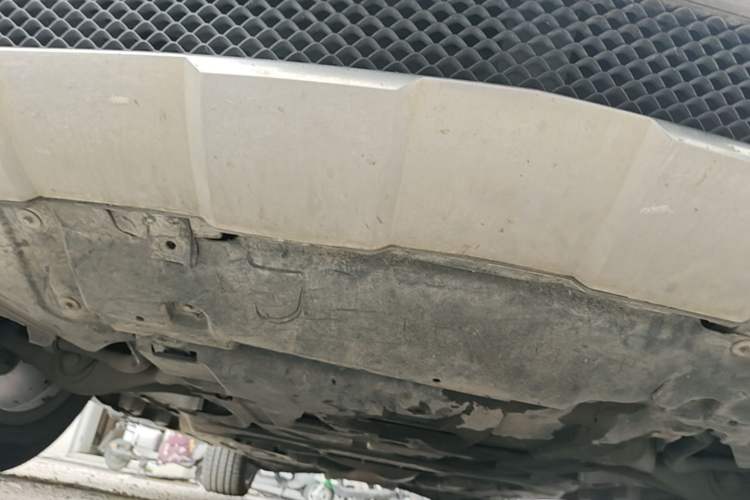 Used Mercedes-Benz M-Class 2014 ML 320 4MATIC Chassis Front