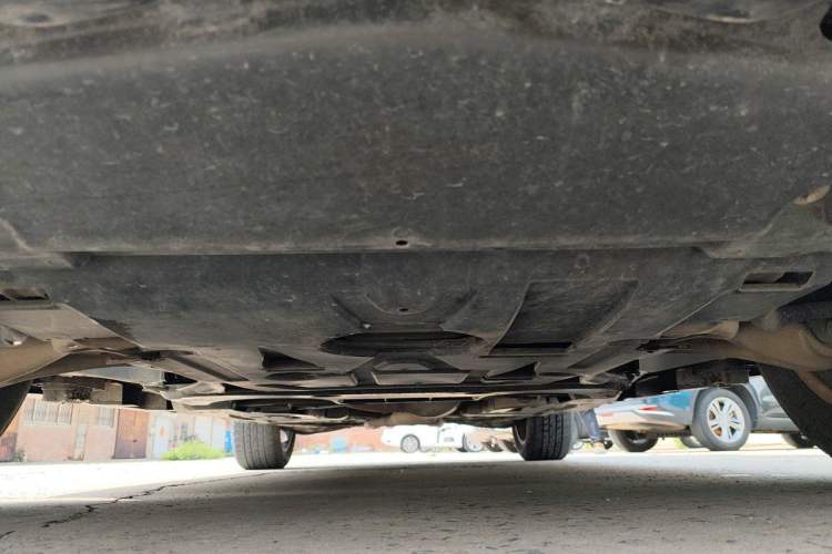 Used Mercedes-Benz M-Class 2014 ML 320 4MATIC Chassis Front