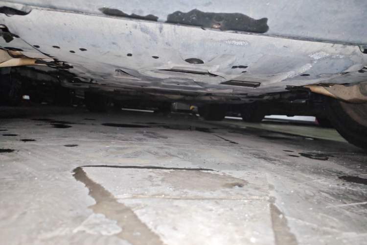 Used Mercedes-Benz M-Class 2014 ML 320 4MATIC Chassis Front