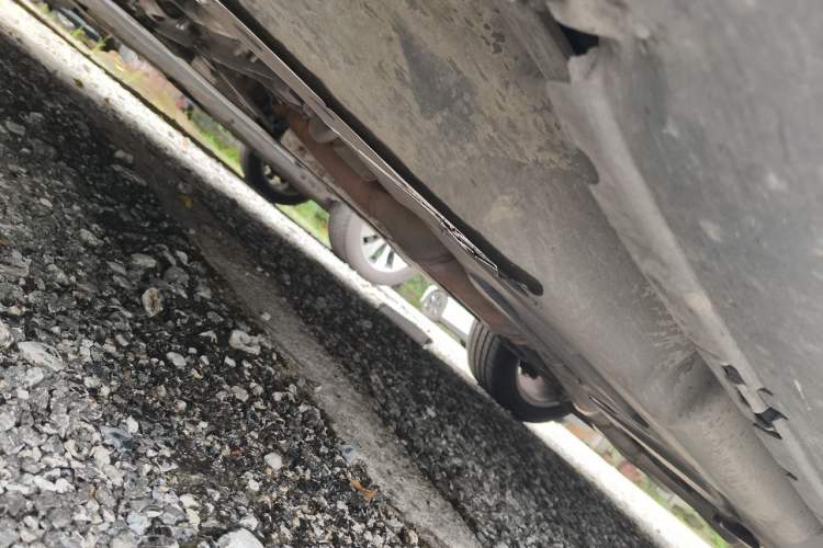 Used Mercedes-Benz M-Class 2014 ML 400 4MATIC Dynamic Model Chassis Front Left