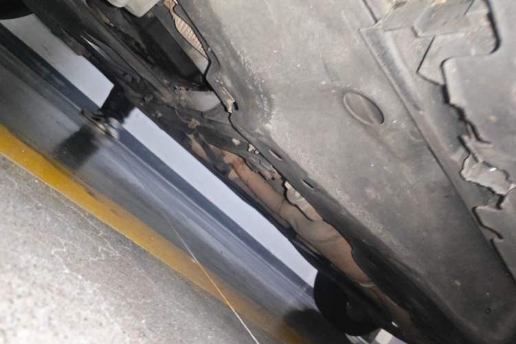 Used Mercedes-Benz M-Class 2014 ML 320 4MATIC Chassis Front Left