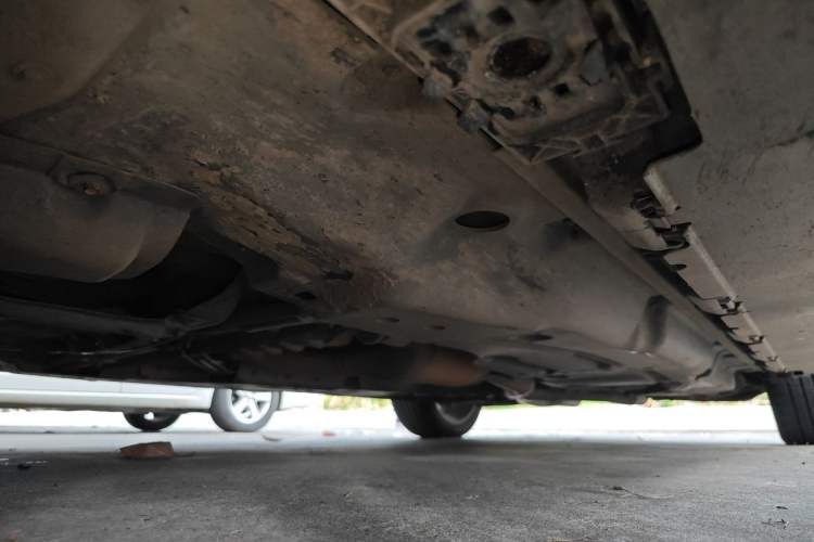Used Mercedes-Benz M-Class 2014 ML 400 4MATIC Luxury Model Chassis Front Left
