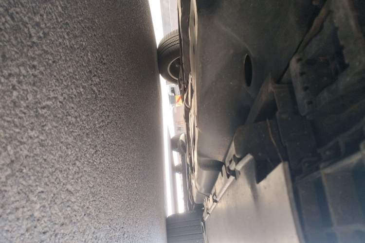 Used Mercedes-Benz M-Class 2014 ML 320 4MATIC Chassis Front Left